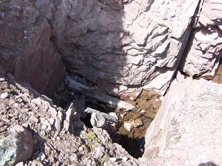 02-Farmers Lake Tunnel, debris clogging inlet