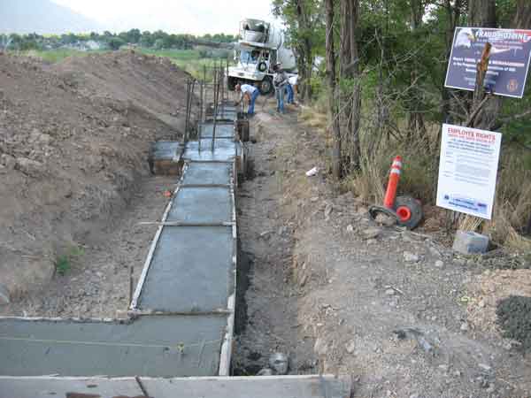ULWP foundation pour for rear wall